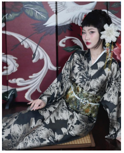 Kimono cao cấp đen hoa trắng