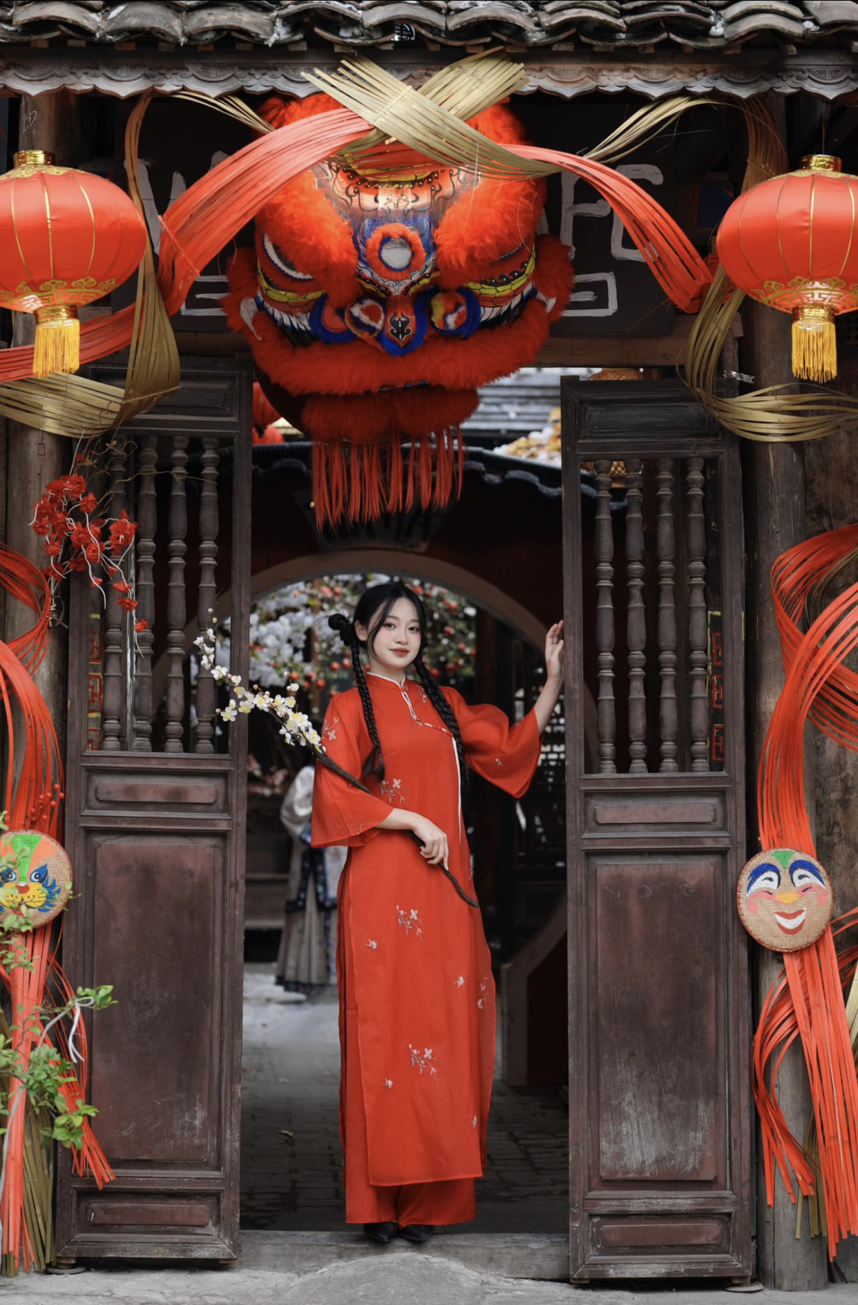 Áo Dài Đỏ Hoạ Tiết