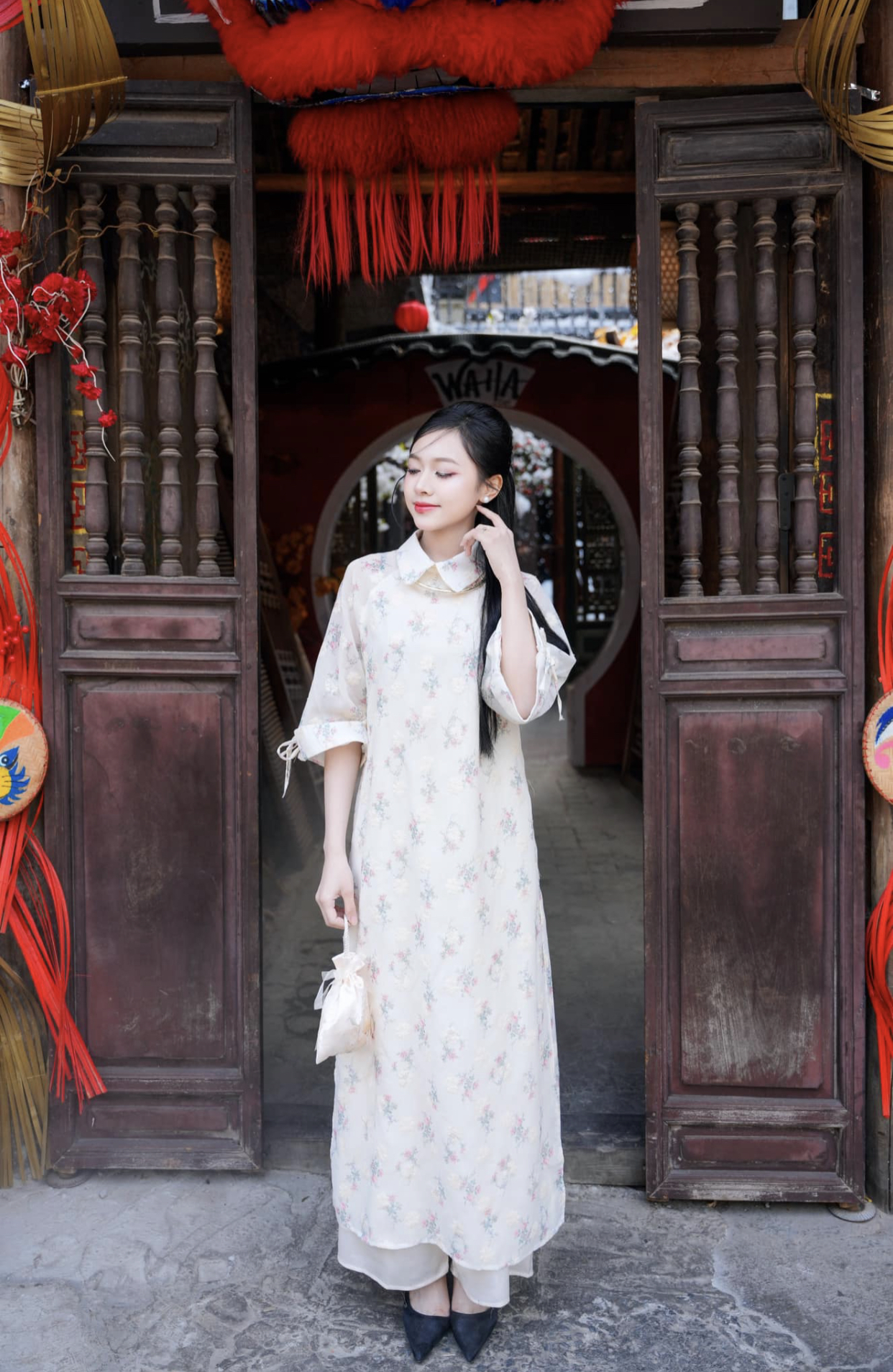 Áo Dài Be Hoạ Tiết