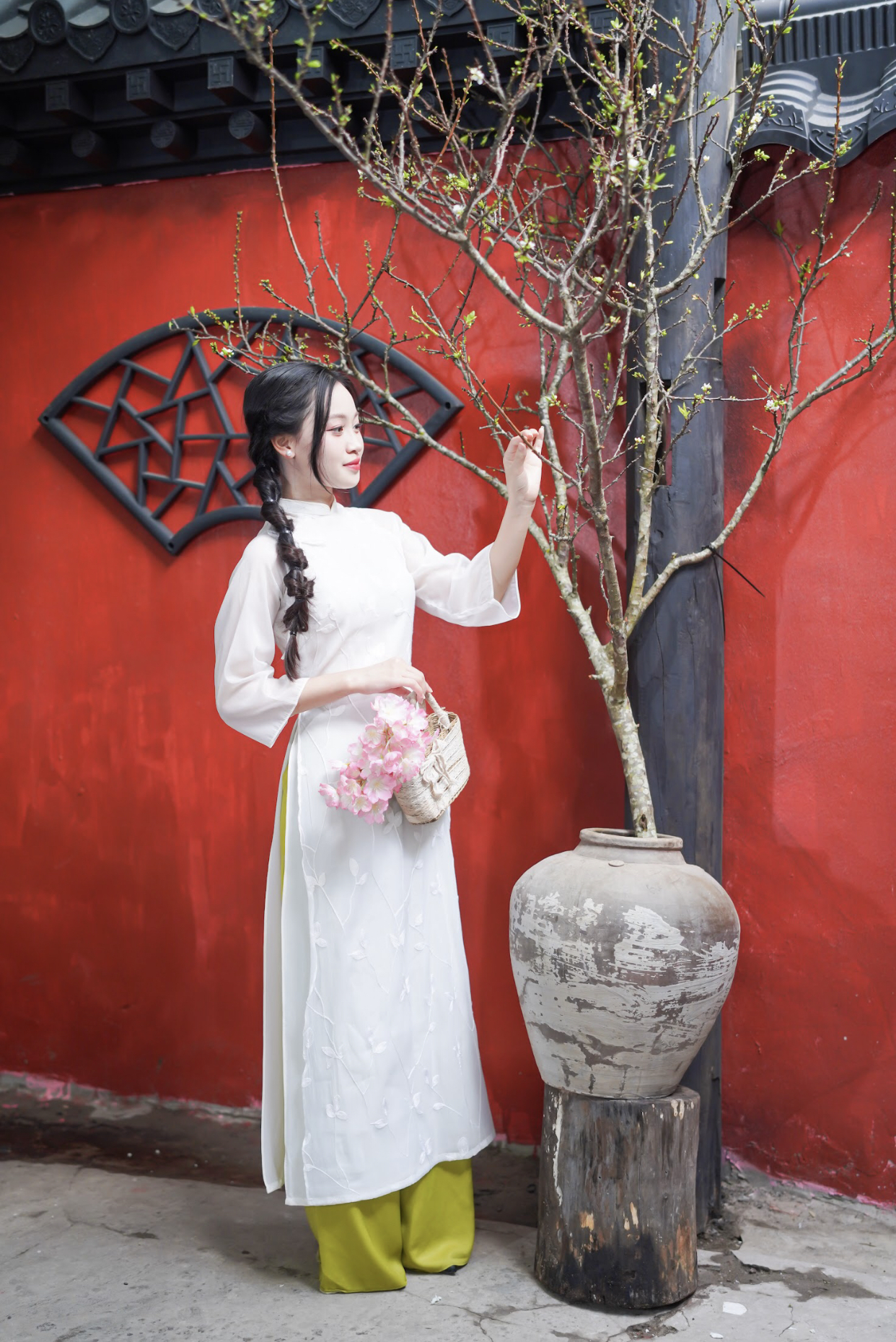 Áo Dài Trắng Hoạ Tiết