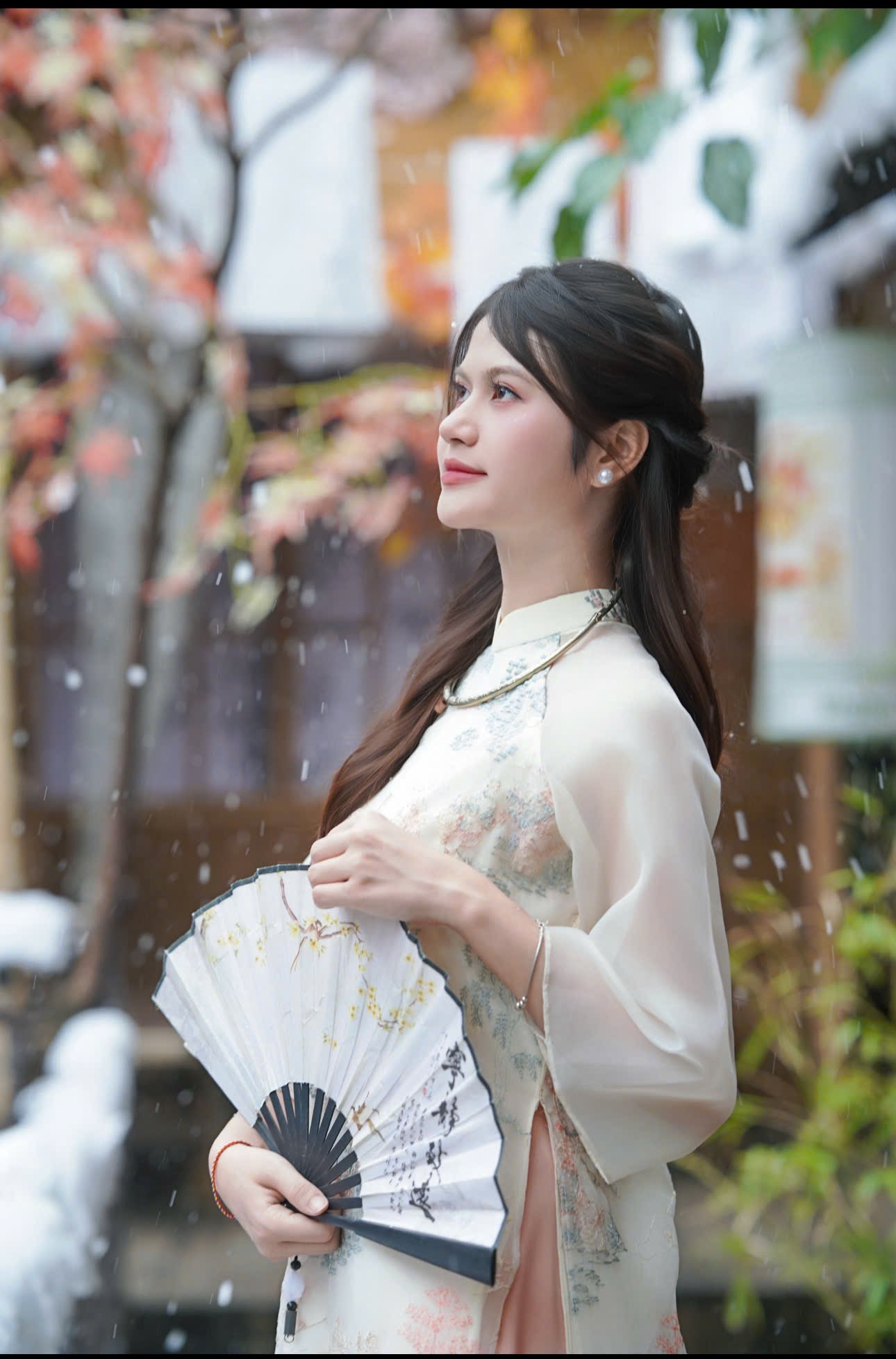 Áo dài kem hoạ tiết cam (combo99-799)