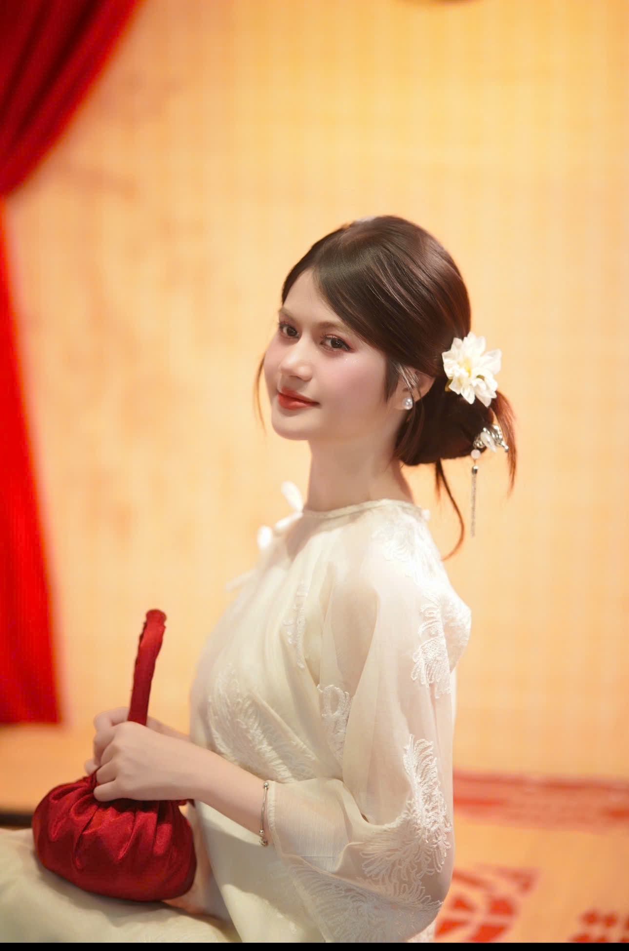 Áo dài kem nơ kem (combo99-799)