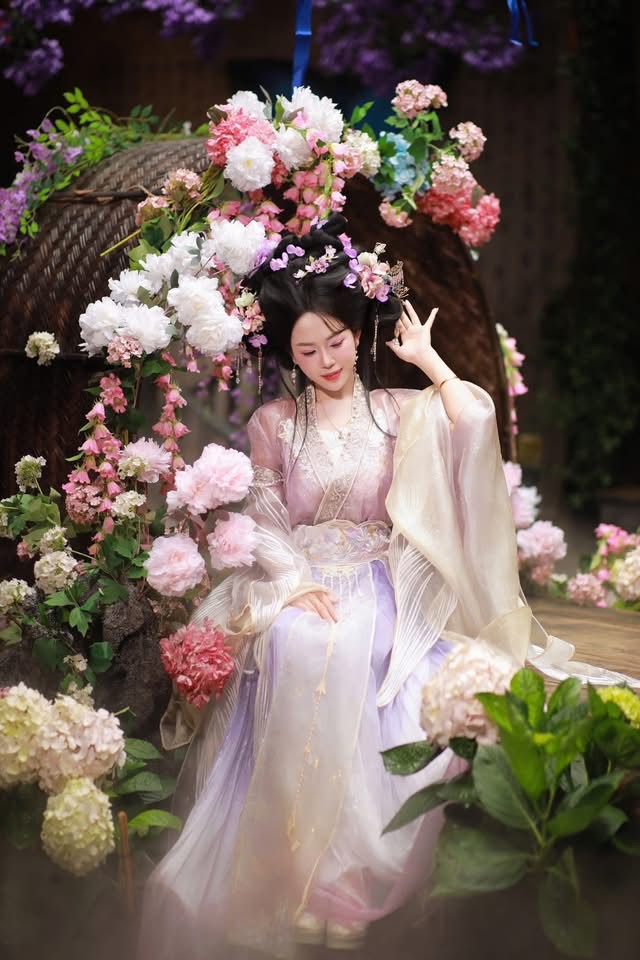 Nhã Đằng trọn gói là 2.500.000 đang được sale còn 999.000